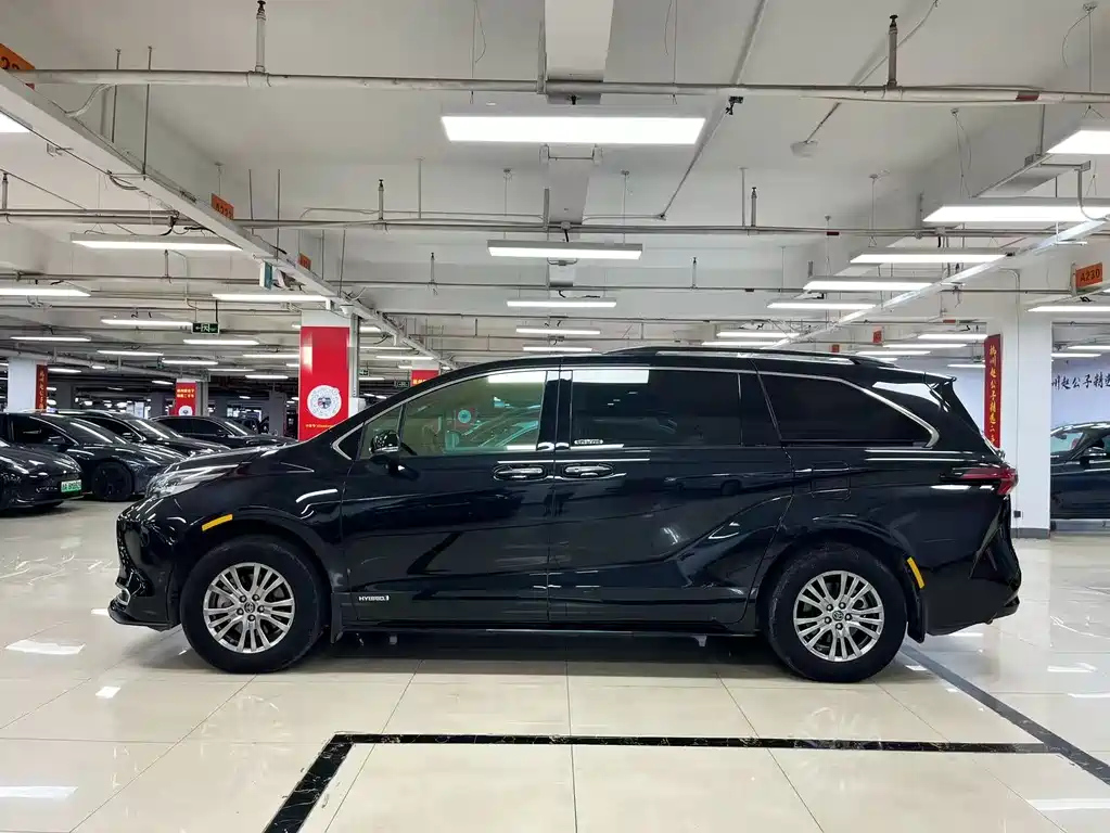 TOYOTA SIENNA SIENNA 2021