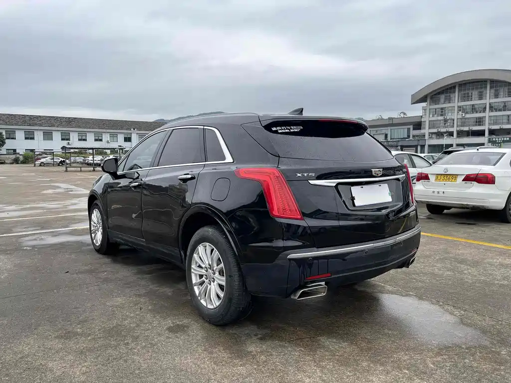 CADILLAC XT5 2016