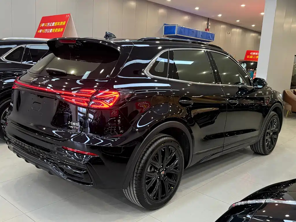 HONGQI HS5 2025