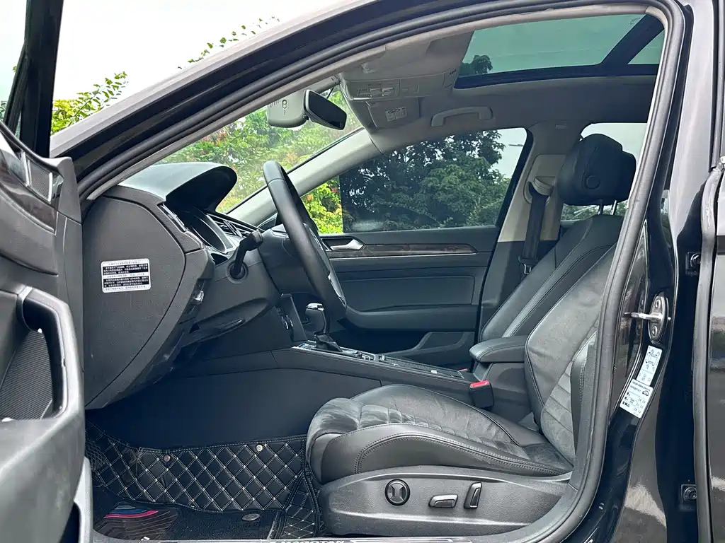 VOLKSWAGEN MAGOTAN 2017