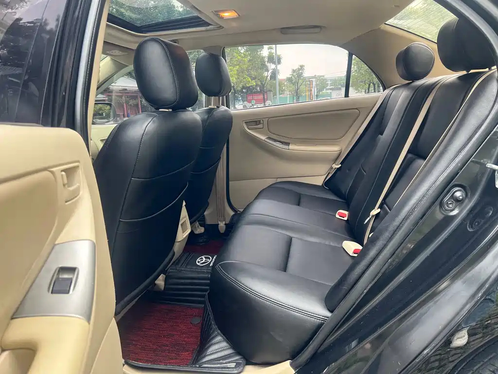 TOYOTA COROLLA 2013