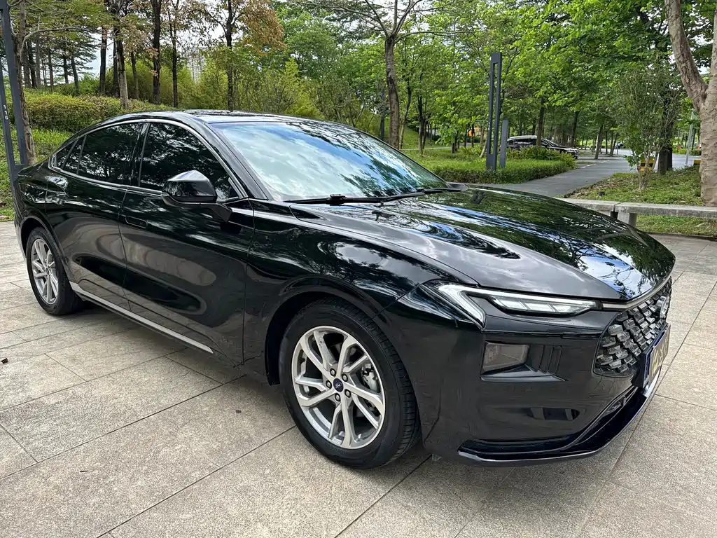 FORD MONDEO 2022