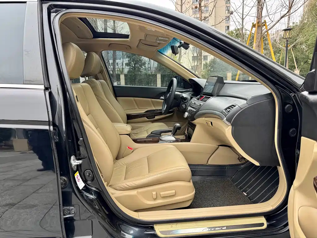 HONDA ACCORD 2010