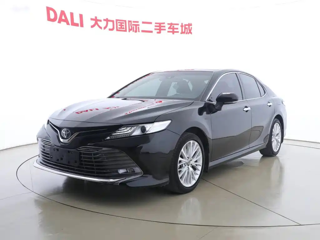 TOYOTA CAMRY 2019