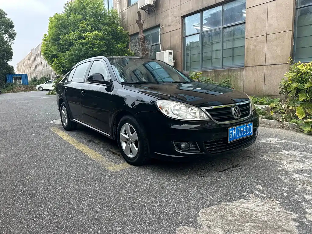 VOLKSWAGEN LAVIDA 2012