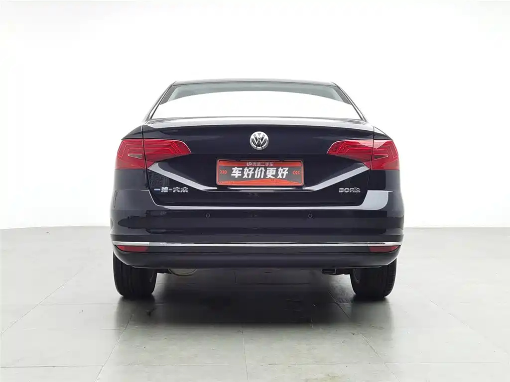 VOLKSWAGEN BORA 2018