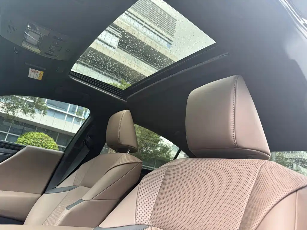 LEXUS ES 2023