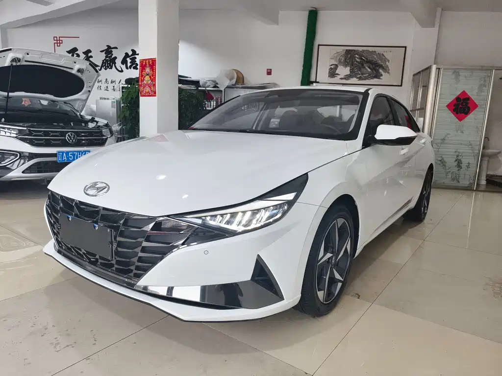 HYUNDAI ELANTRA 2022
