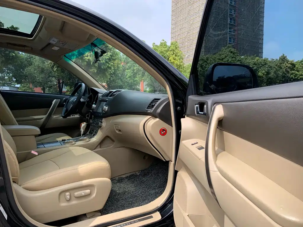 TOYOTA HIGHLANDER 2009