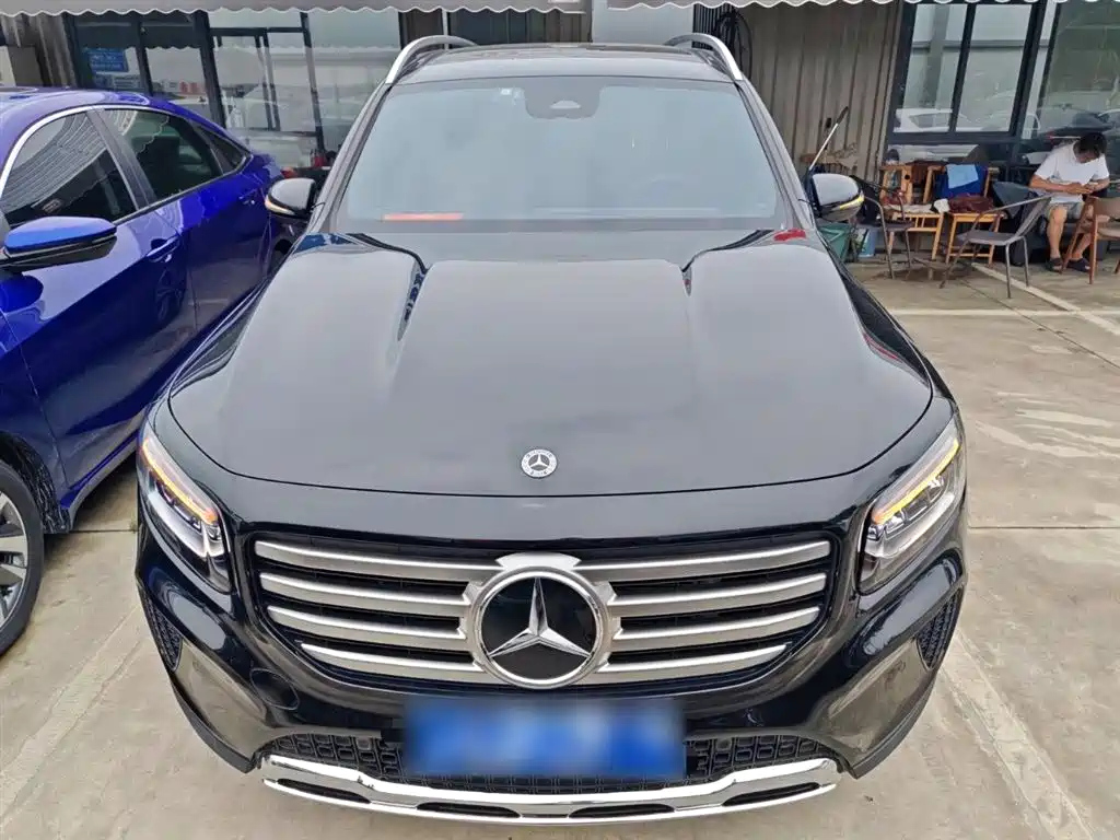 MERCEDES BENZ GLB 2024