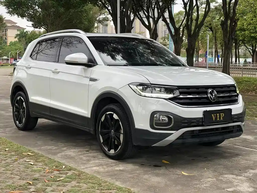 VOLKSWAGEN TACOUA 2021