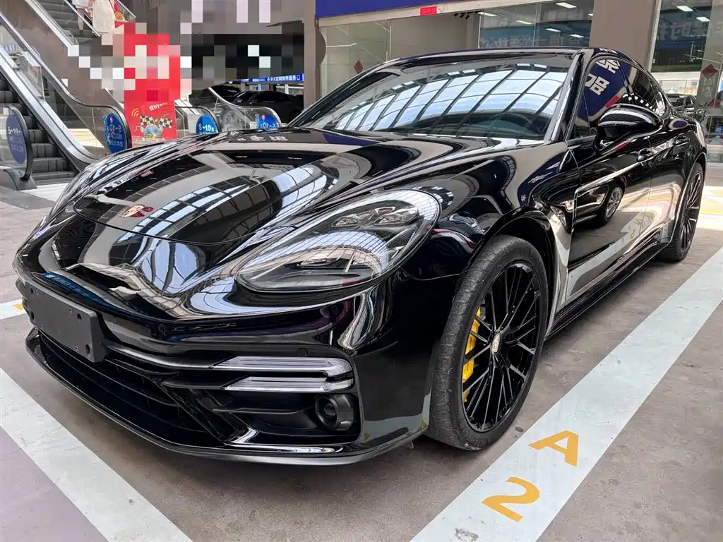 PORSCHE PANAMERA 2017