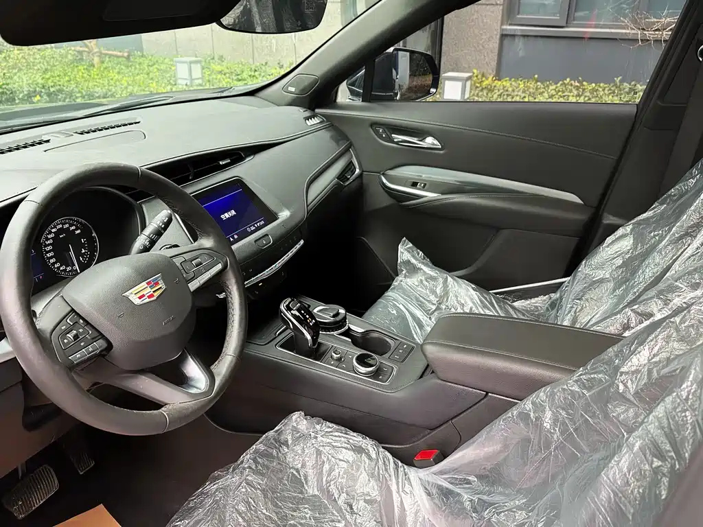 CADILLAC XT4 2020