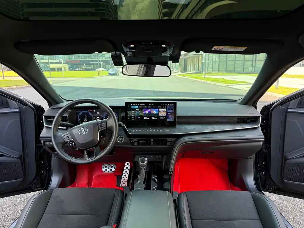TOYOTA CAMRY 2024