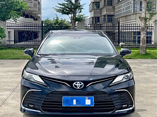 TOYOTA CAMRY 2018