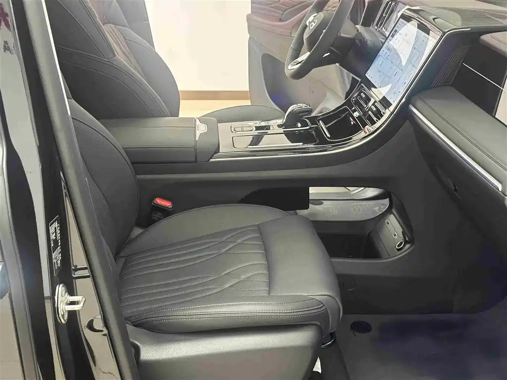 TRUMPCHI M8 2024