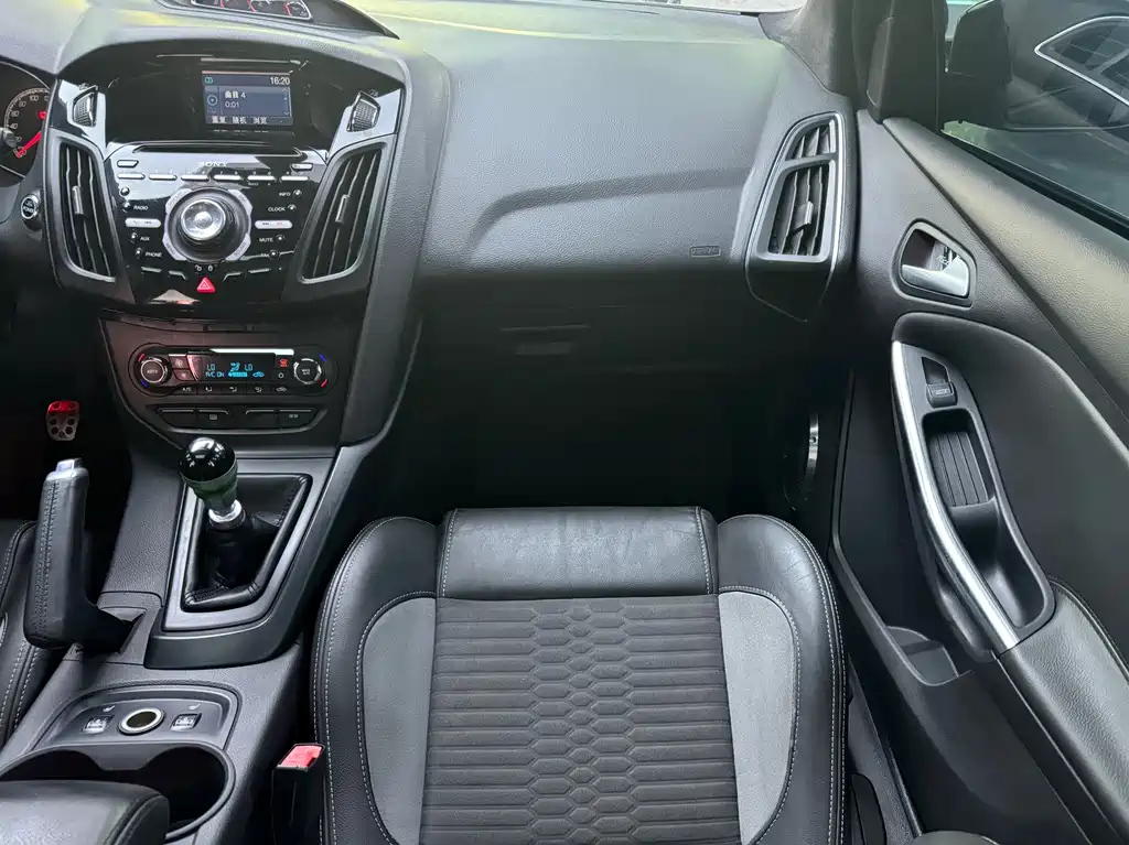 FORD FOCUS IMPORT 2014