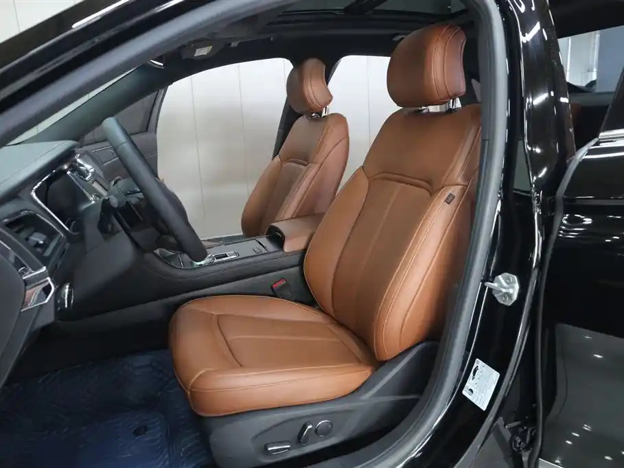 FORD TAURUS 2018