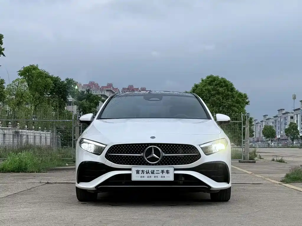 MERCEDES BENZ A-CLASS 2023
