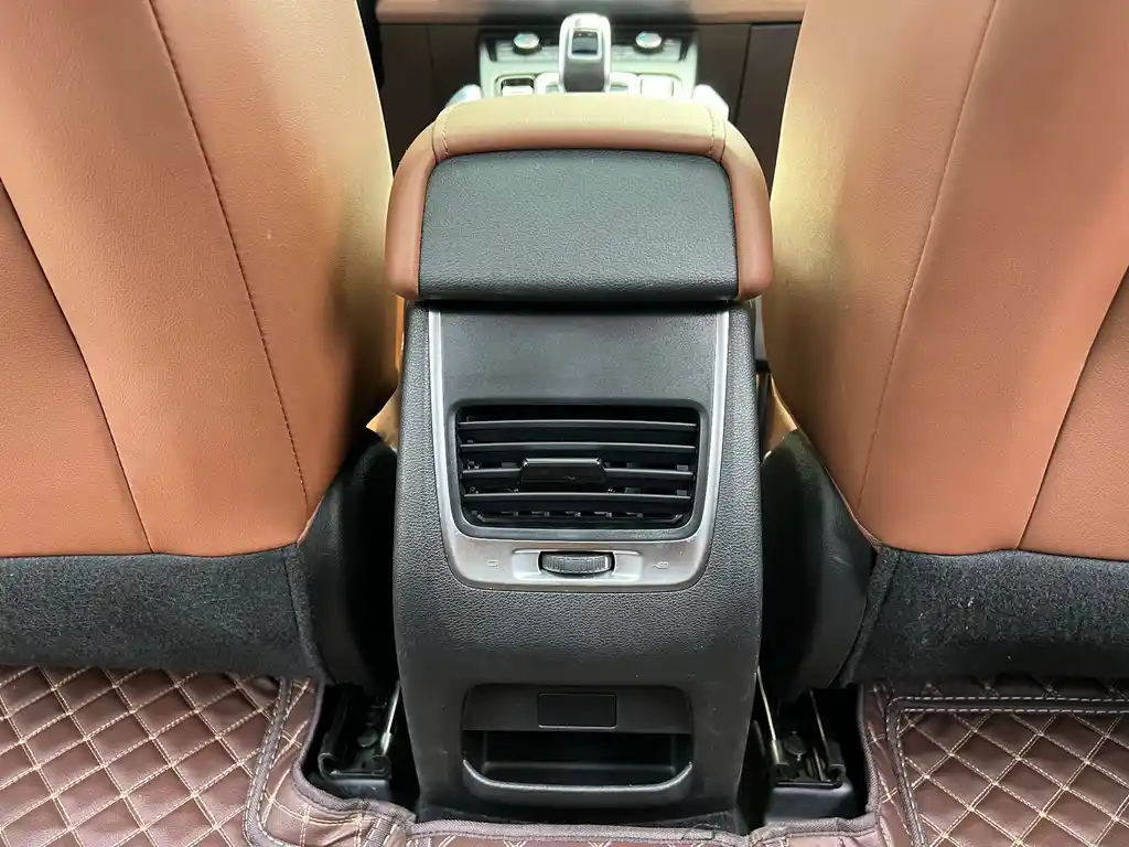 GEELY AUTO BOYUE 2021