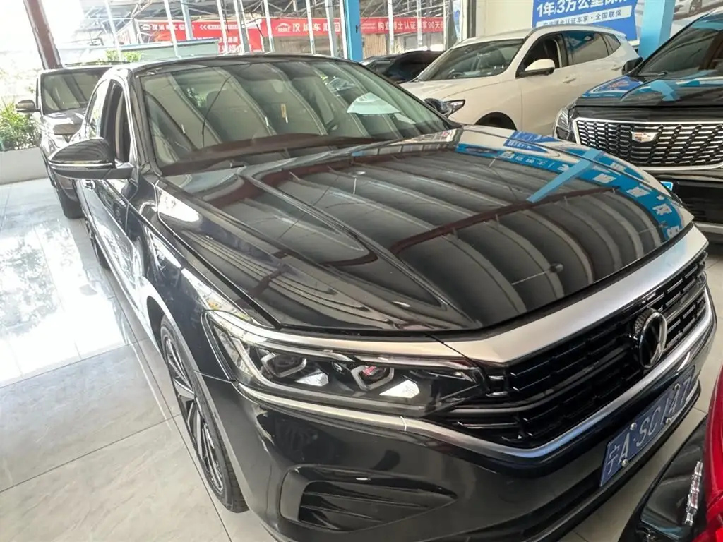 VOLKSWAGEN PASSAT 2022