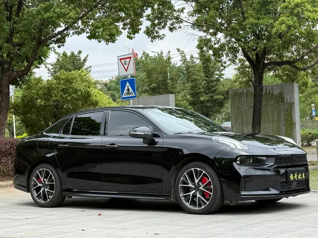 LYNK&CO 03 2019