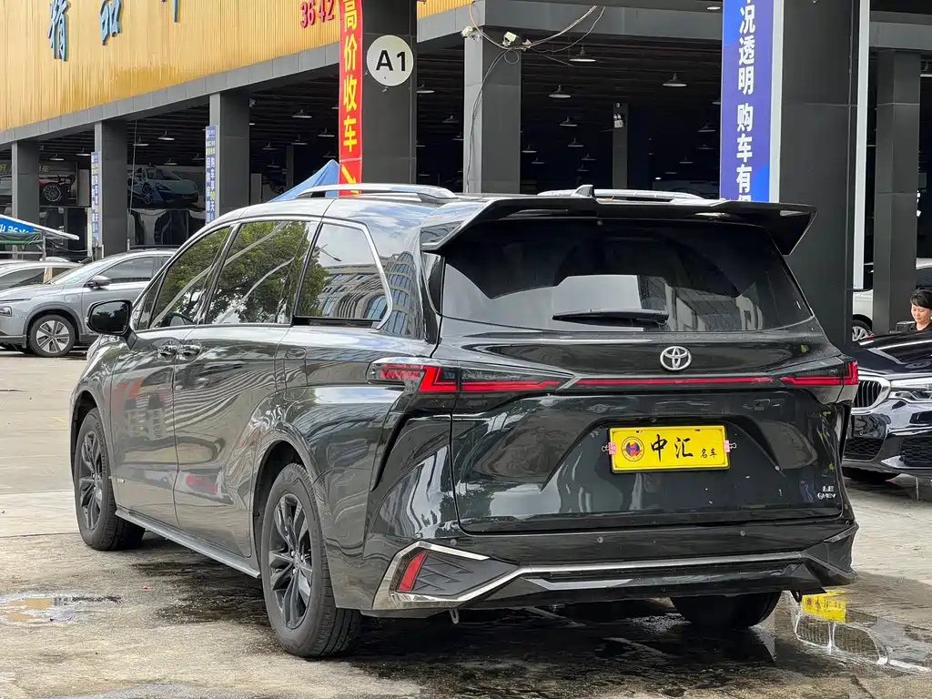 TOYOTA SIENNA SIENNA 2023