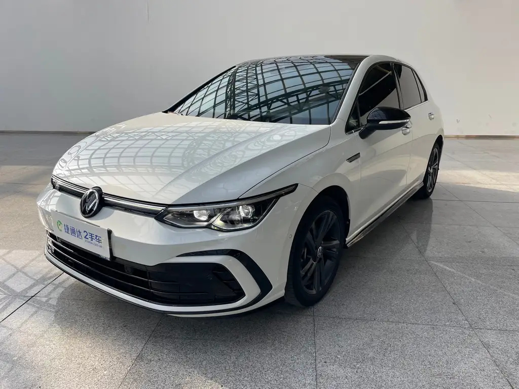 VOLKSWAGEN GOLF 2021