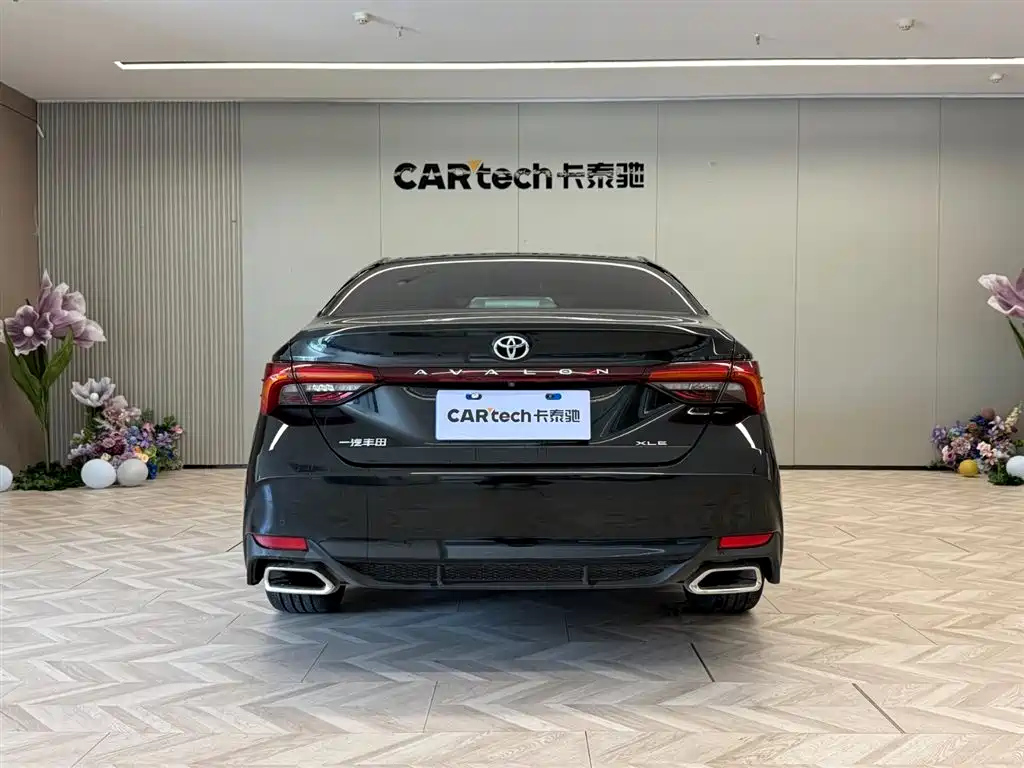 TOYOTA AVALON 2019