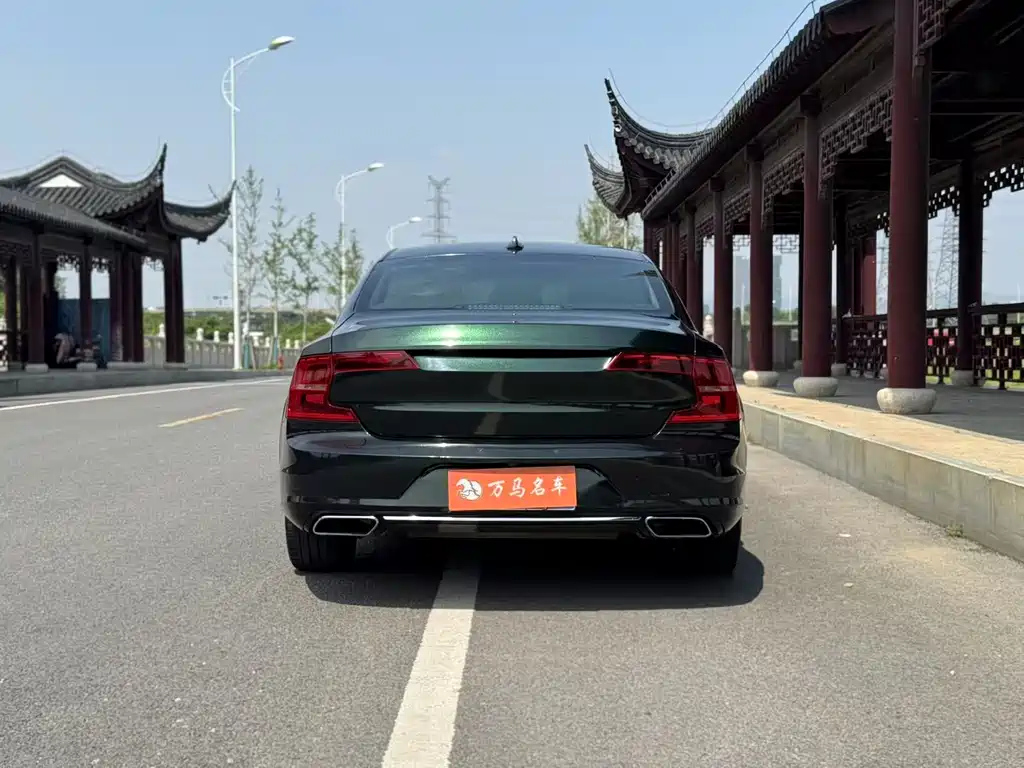VOLVO S90 2018