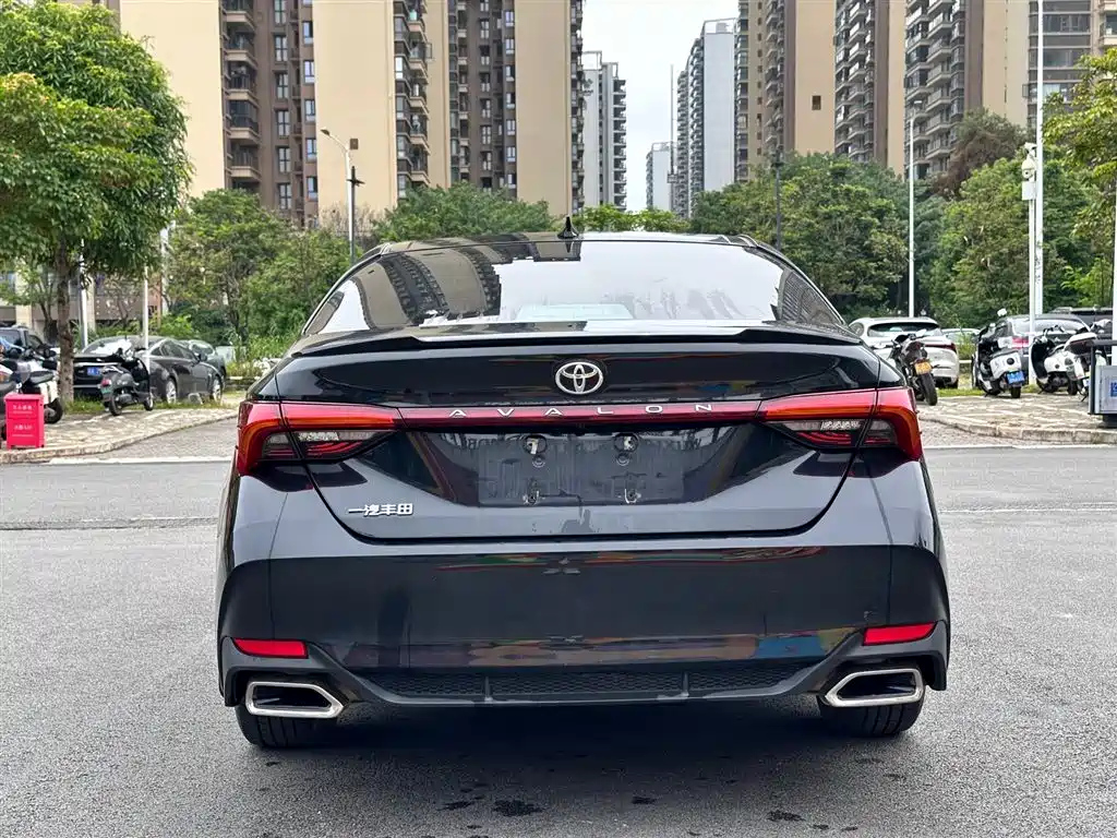TOYOTA AVALON 2022