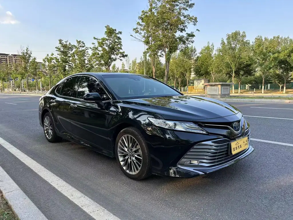 TOYOTA CAMRY 2019