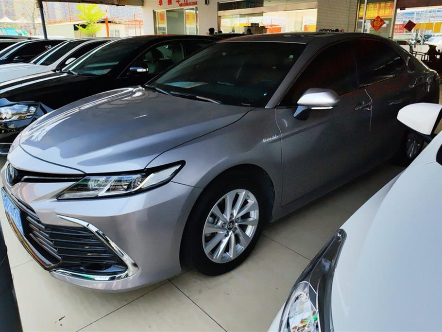 TOYOTA CAMRY 2021