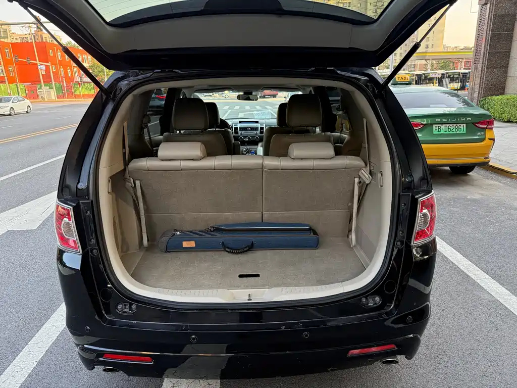 MAZDA 8 2013
