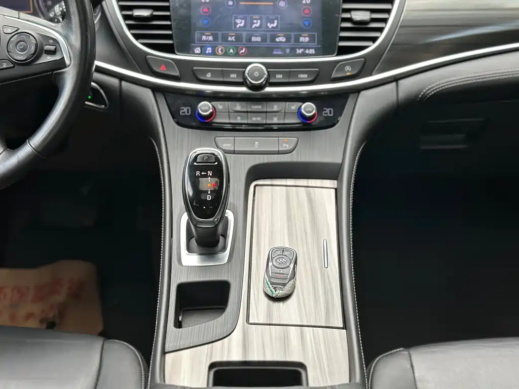 BUICK LACROSSE 2019