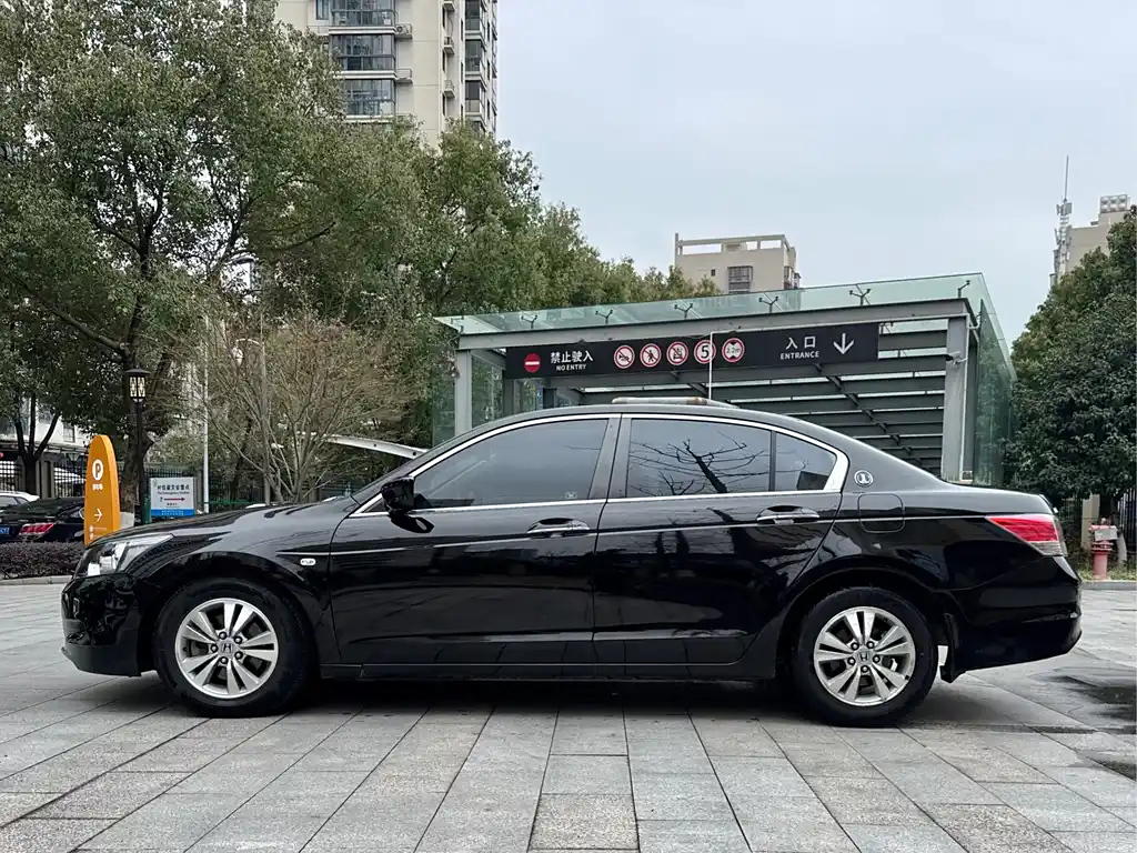 HONDA ACCORD 2010