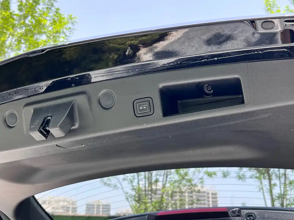CHEVROLET EXPLORER 2019