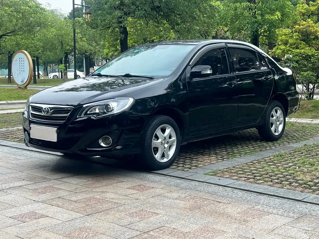 TOYOTA COROLLA 2013