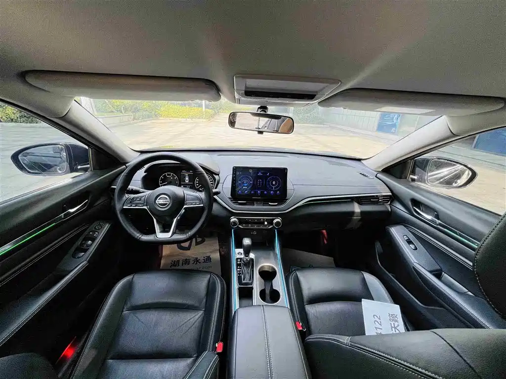 NISSAN TEANA 2022