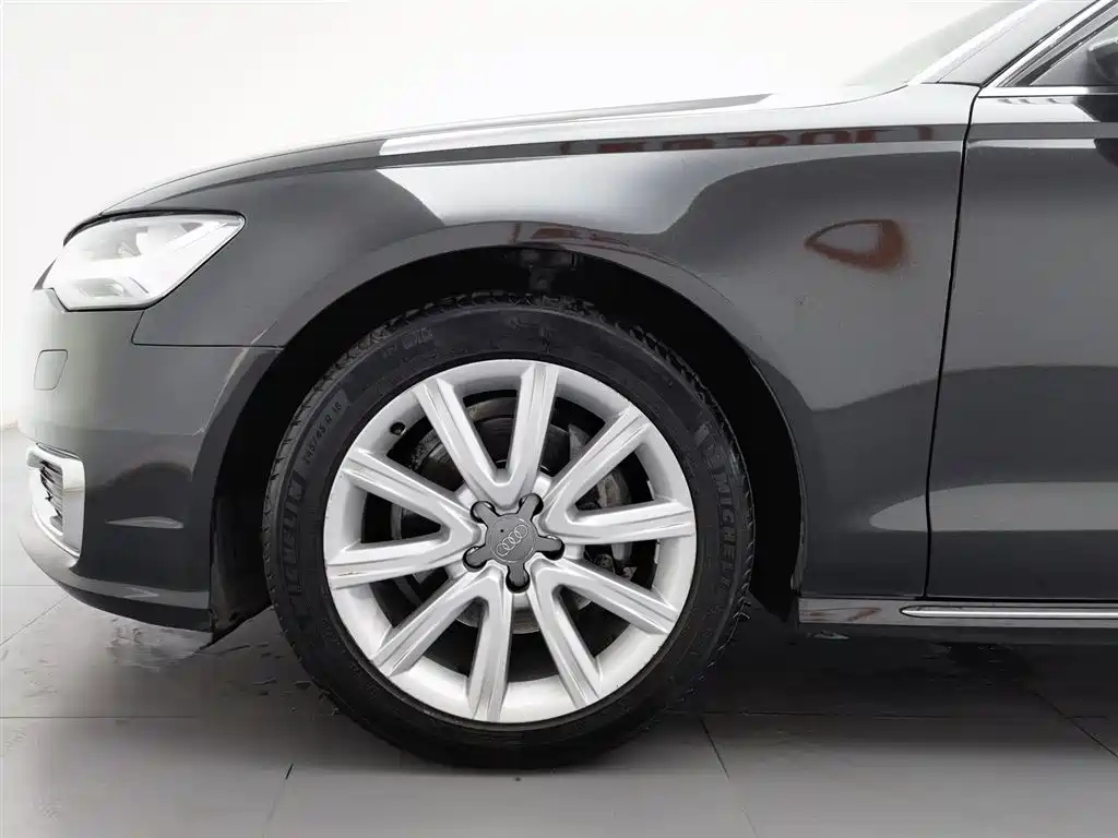 AUDI A6L 2018