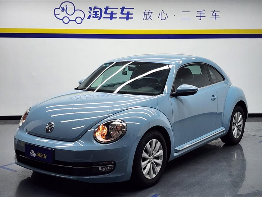 VOLKSWAGEN BEETLE 2013