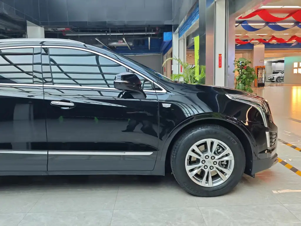 CADILLAC XT5 2023