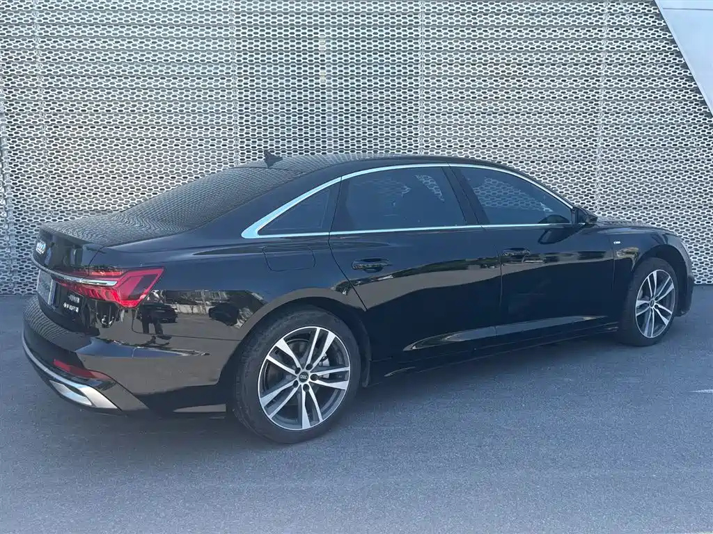 AUDI A6L 2023