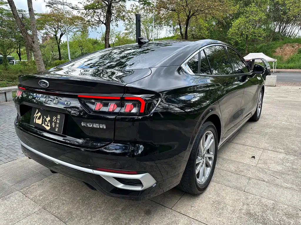 FORD MONDEO 2022