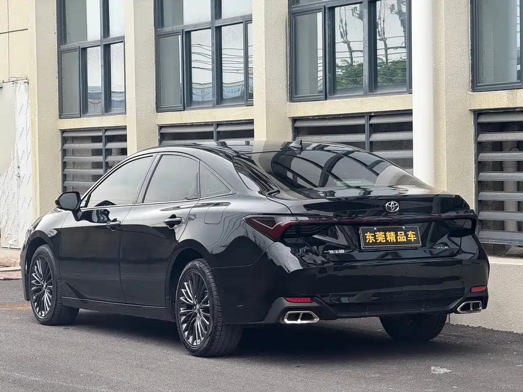 TOYOTA AVALON 2022