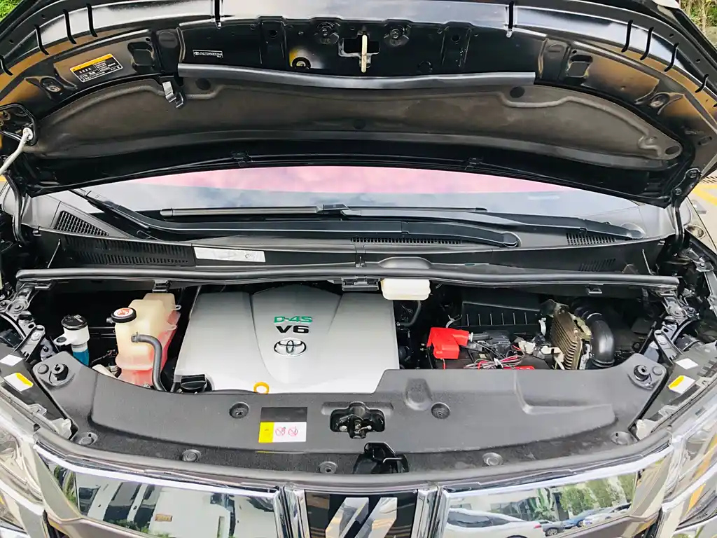 TOYOTA ALPHARD 2018