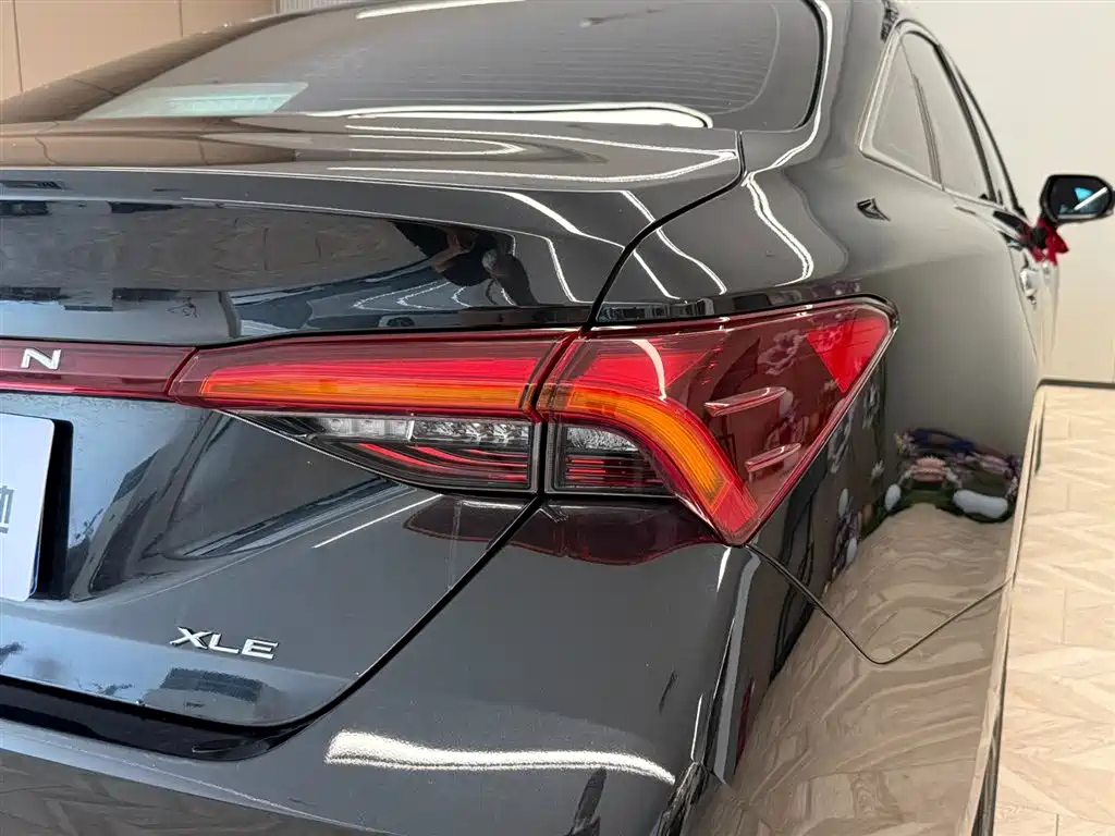 TOYOTA AVALON 2019