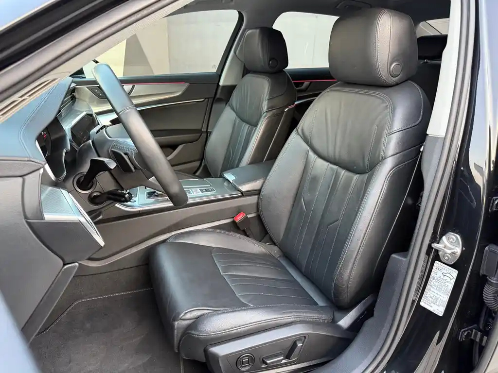 AUDI A6L 2021