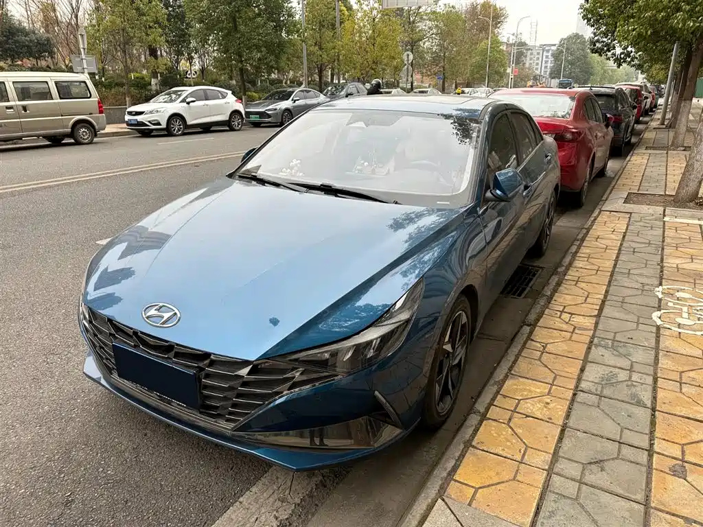 HYUNDAI ELANTRA 2021