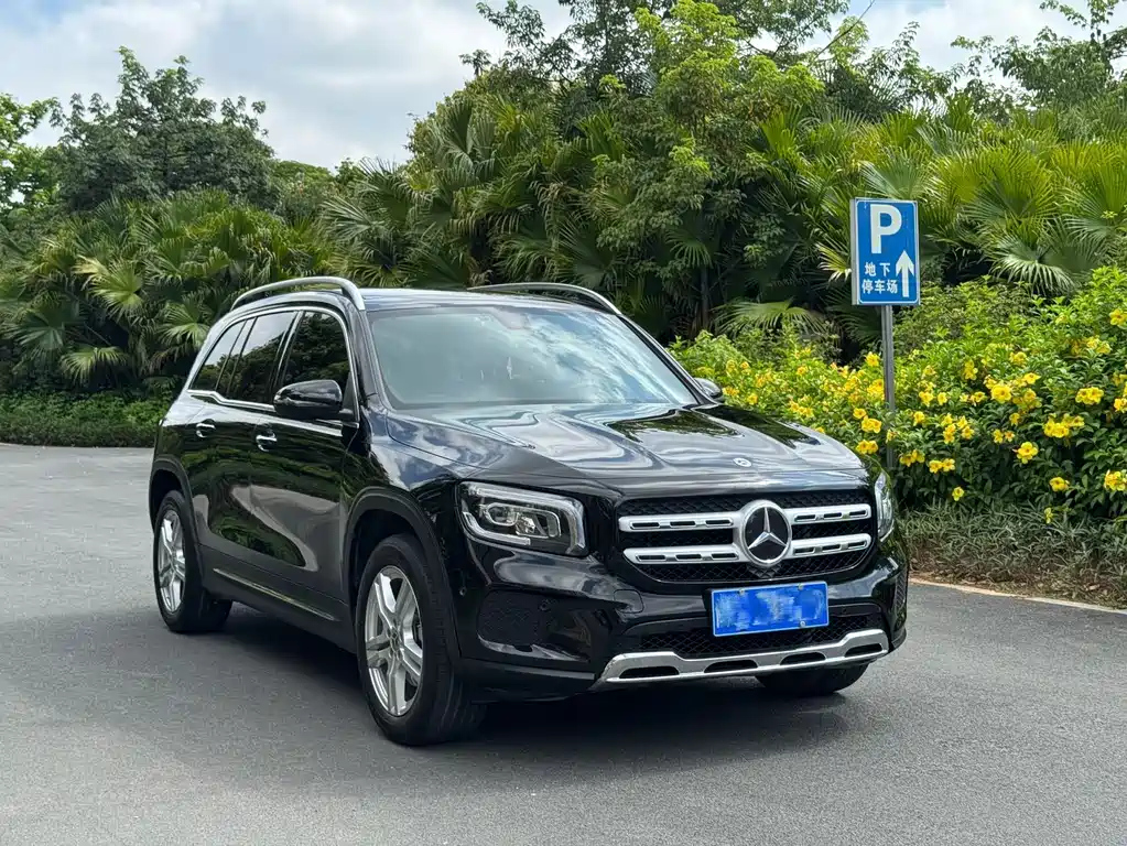 MERCEDES BENZ GLB 2021